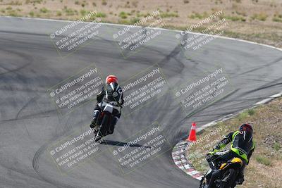 media/Apr-20-2025-AHRMA (Sun) [[393a79c373]]/Race/Group 2/Turn 4b/